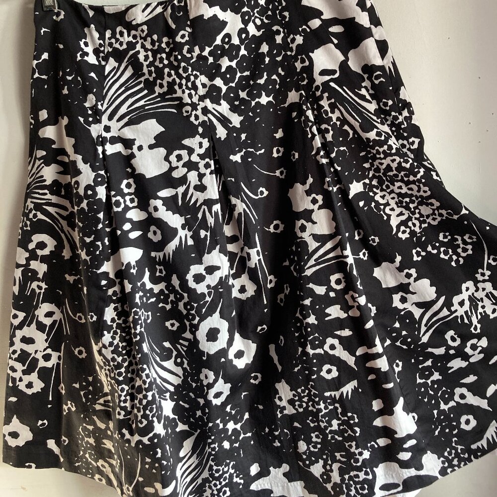 Talbots Black & White Size 10 Skirt